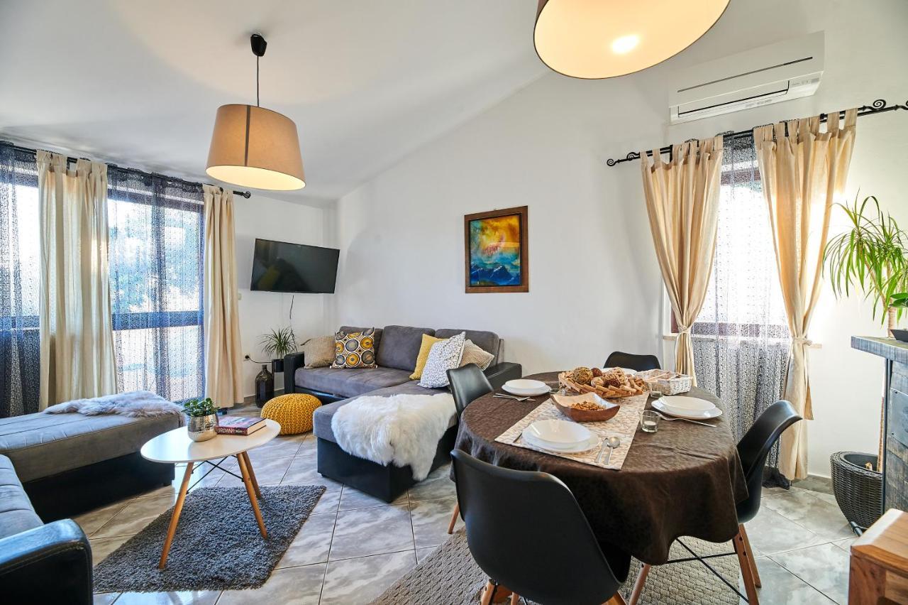 Apartments Noa أوماغ المظهر الخارجي الصورة